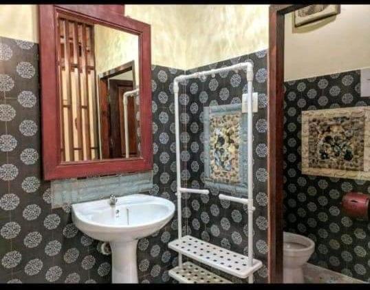 Sakura Wood House Hotel Luang Prabang Bagian luar foto